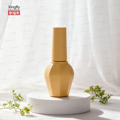 Хорошая цена Флакон для лака для ногтей 8 мл, флакон для гель-лака, включая плоскую кисть, идеально подходит для салонов и индивидуального смешивания лака для ногтей. онлайн